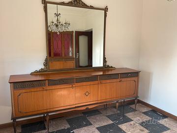 Mobile antico vintage