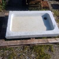 Acquaio in marmo