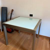 Tavolo quadrato vetro