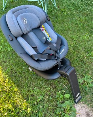 Maxi-Cosi Mica con base isofix girevole