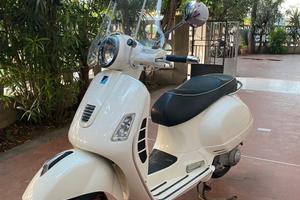 Vespa 300