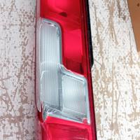 Fanale posteriore sinistro Fiat Ducato con crepa