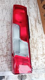 Fanale posteriore sinistro Fiat Ducato con crepa