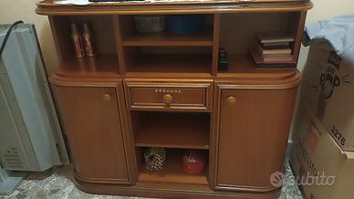 Mobile da ingresso con specchio 