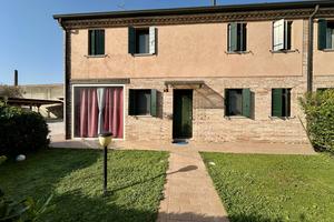 Villa bifamiliare Montagnana [Cod. rif M127VRG]