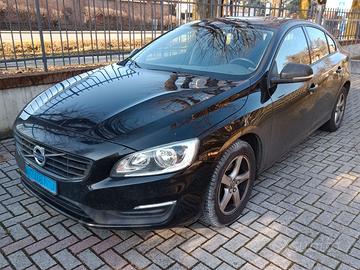 VOLVO S60 D2