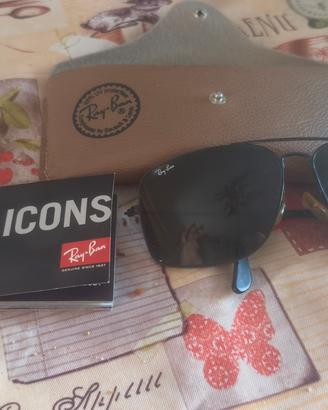 Ray-Ban