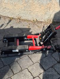 Sollevatore idraulico per moto