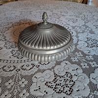 Scatola decorativa vintage in peltro