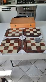 Scacchi in ceramica con scacchiera in legno