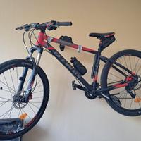 Bicicletta Montain bike