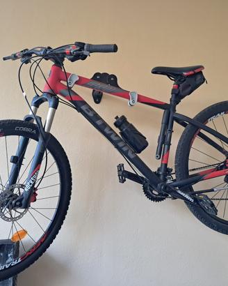 Bicicletta Montain bike