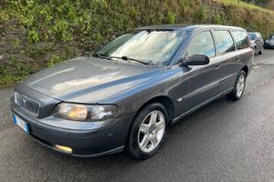 Volvo V70 2.4 D5