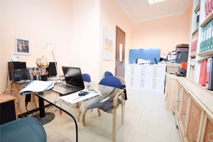 Sarzana variante aurelia bilocale uso ufficio