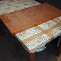tavolo allungabile in legno colore ciliegio 