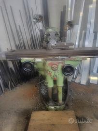 Fresatrice universale Huron ku6