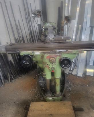 Fresatrice universale Huron ku6