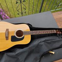 chitarra acustica