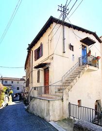 2 LOCALI A PALIANO