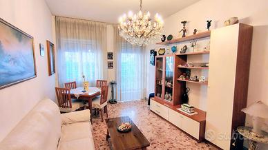 3 vani in stabile ristrutturato Vomero - via Pigna