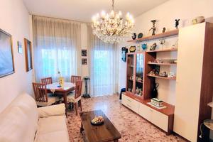 3 vani in stabile ristrutturato Vomero - via Pigna