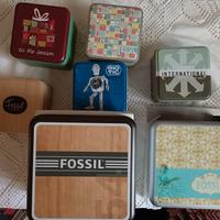 collezione scatole latta Fossil e libro