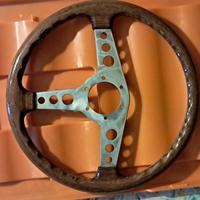 Volante vintage in legno 