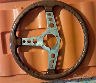 Volante vintage in legno 
