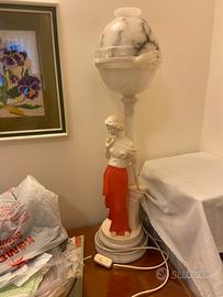 Lampada figurativa in alabastro Venere