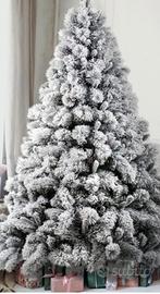 Albero di natale nevecato 