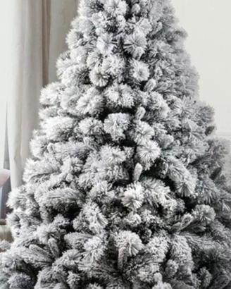 Albero di natale nevecato 