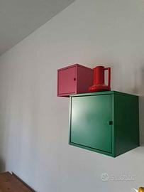 Composizione Lixhult ikea Mobiletto e due cubi
