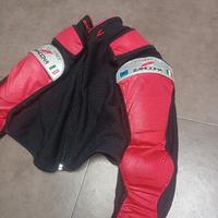 corpetto con protezioni 