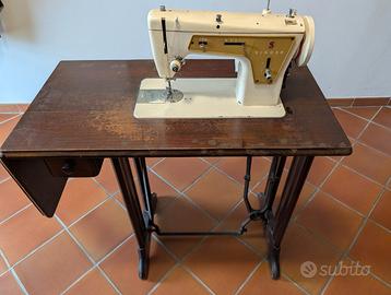 Tavolo Vintage Singer + Macchina Cucire Singer 237