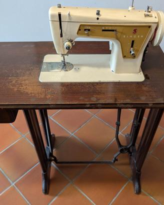 Tavolo Vintage Singer + Macchina Cucire Singer 237