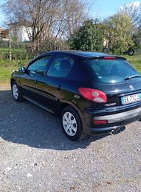 Peugeot 206+ 1.1 benzina anno 2011