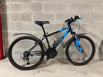 Bici MTB Rockrider 24" da 9/12 anni