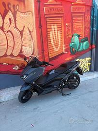 Tmax 560