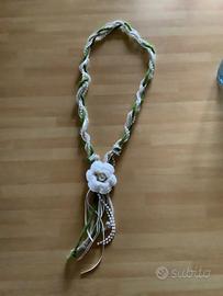 Collana in pannolenci e perline