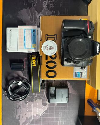 Nikon D7200 con accessori obbiettivo tokina pro