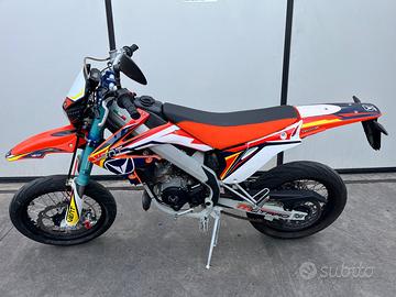 Moto vent dérapage 50