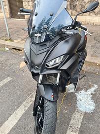 Aprilia SR GT 200