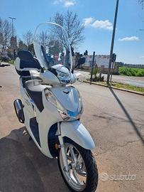 Honda SH 300 i ABS 2019 KM12000 GARANZIA