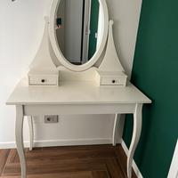 Toeletta trucco Ikea