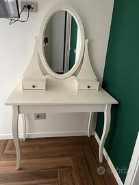 Toeletta trucco Ikea