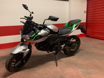 Kawasaki Ze-1 elettrica (2024) - PARI AL NUOVO
