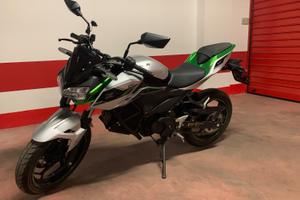 Kawasaki Ze-1 elettrica (2024) - PARI AL NUOVO