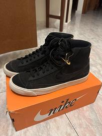 Blazer Nike Mid 77 Nere e Oro