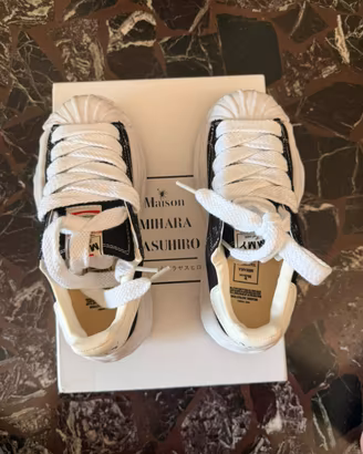 Scarpe nuove