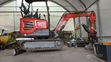 MINIESCAVATORE 18 QUINTALI MOTORE KUBOTA